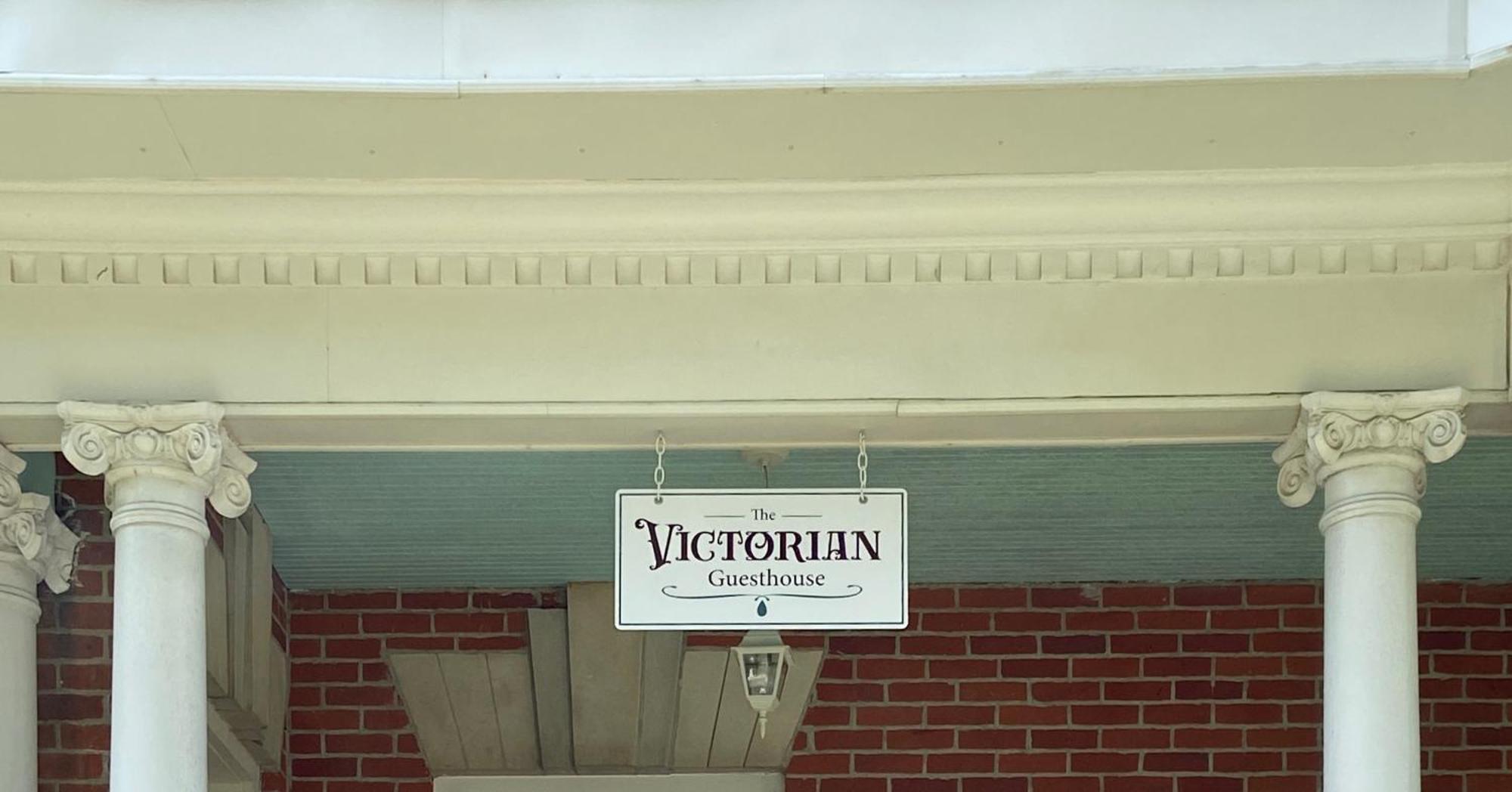 The Victorian Guesthouse Delphos 외부 사진